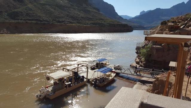 14 W Rim Adv Pontoon Dock